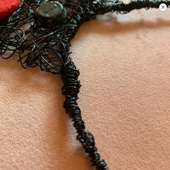 CREATION Black Wire Art Necklace with Red Fabric Accent & Black Beads - Picture 5 of 8